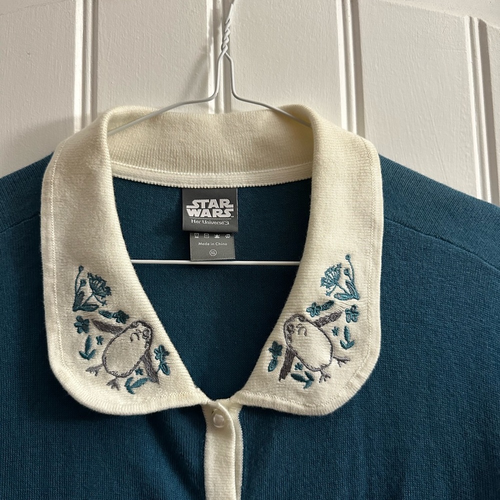 Her Universe Teal and White Short Sleeve Cardigan with Embroidered Collar - Picture 6 of 9